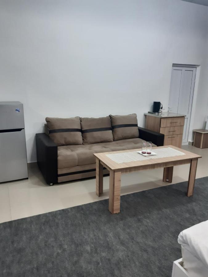 Lind Guest House B&B Гюмри Экстерьер фото