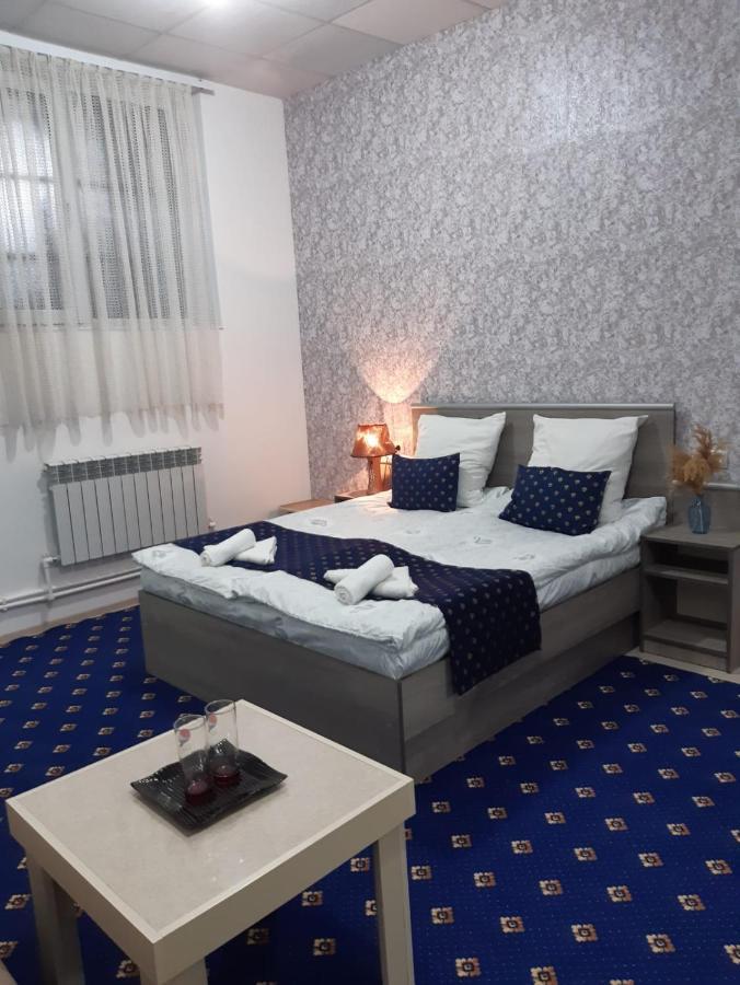 Lind Guest House B&B Гюмри Экстерьер фото