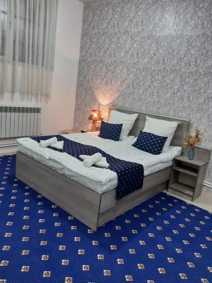 Lind Guest House B&B Гюмри Экстерьер фото
