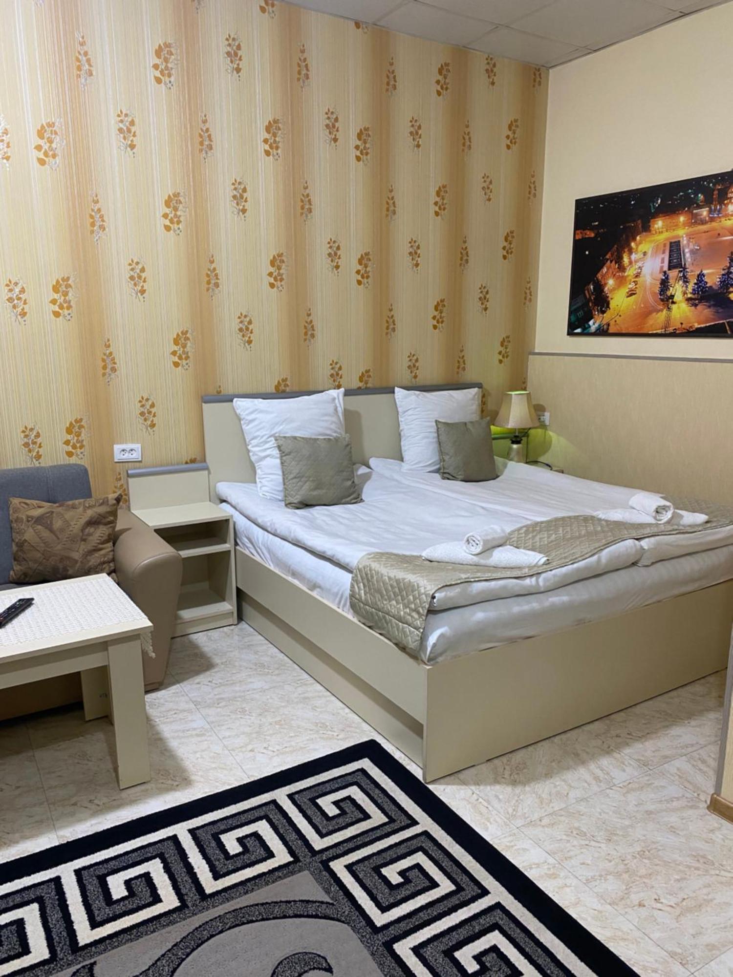 Lind Guest House B&B Гюмри Экстерьер фото